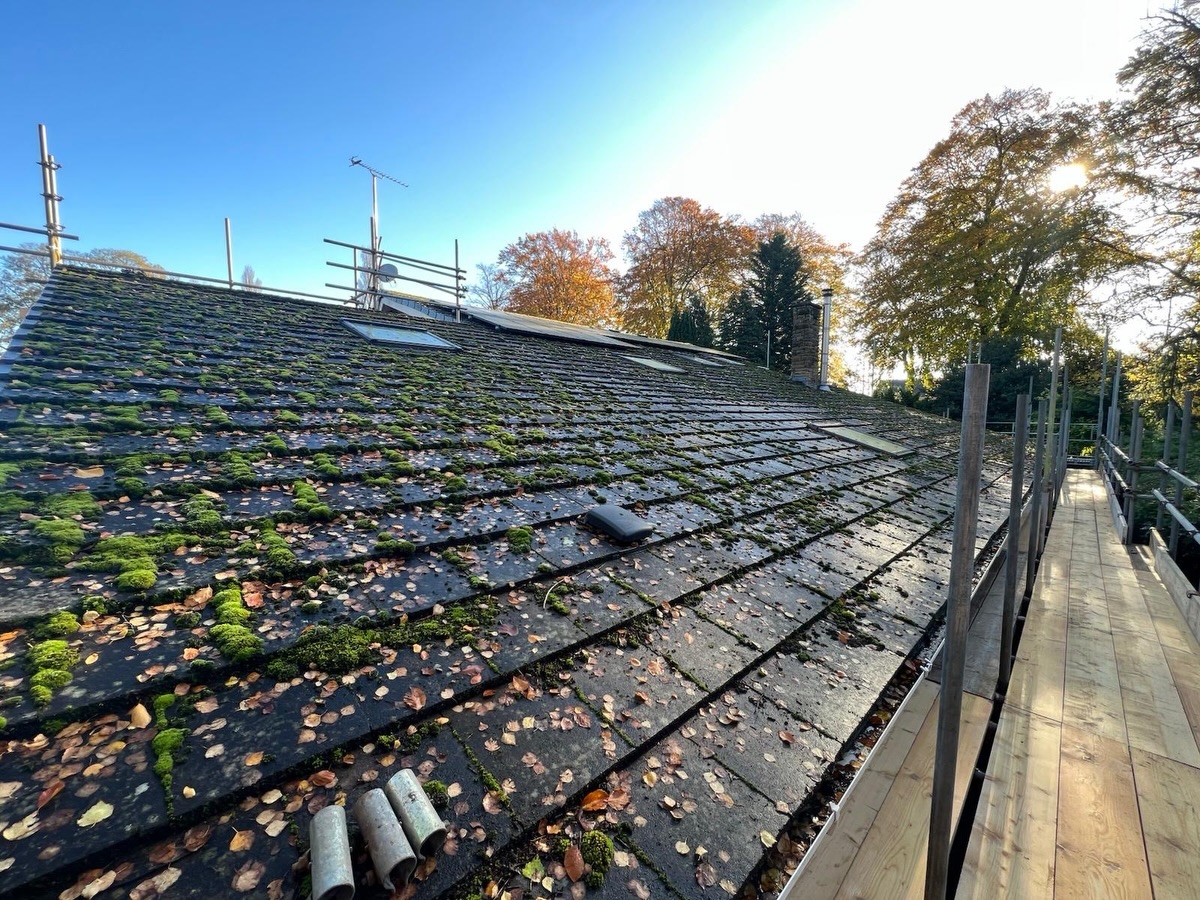 Old slate roof before repair
