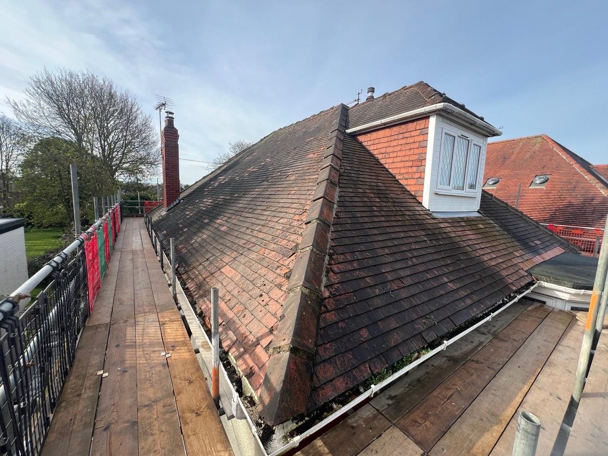 Roof repairs and leak fixes